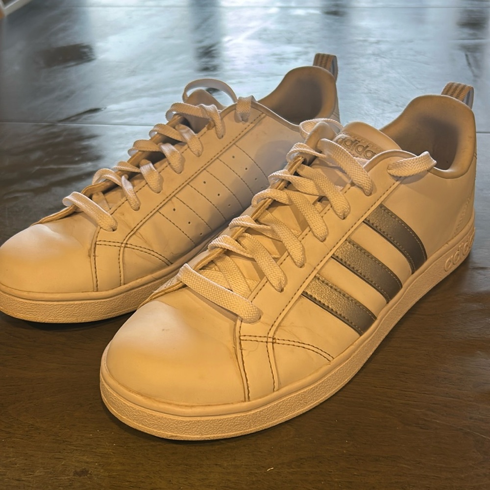 Adidas sneakers size 9.5 women’s